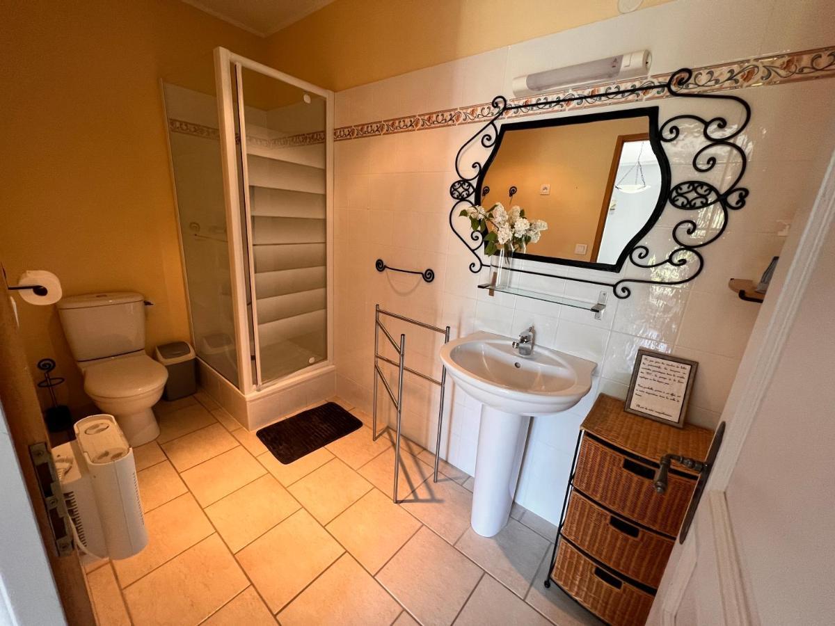 Apartamento Mas de l'Estiou Monteux Exterior foto