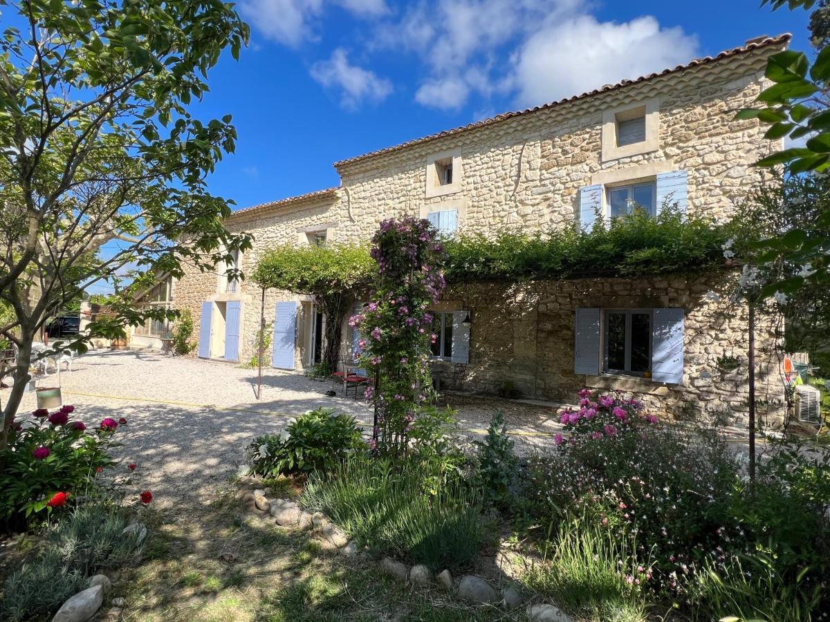 Apartamento Mas de l'Estiou Monteux Exterior foto