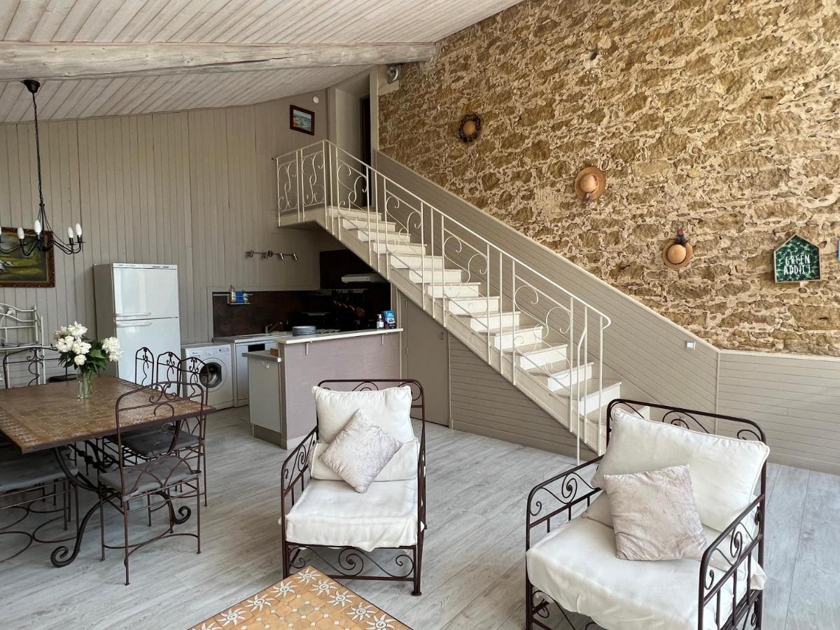 Apartamento Mas de l'Estiou Monteux Exterior foto