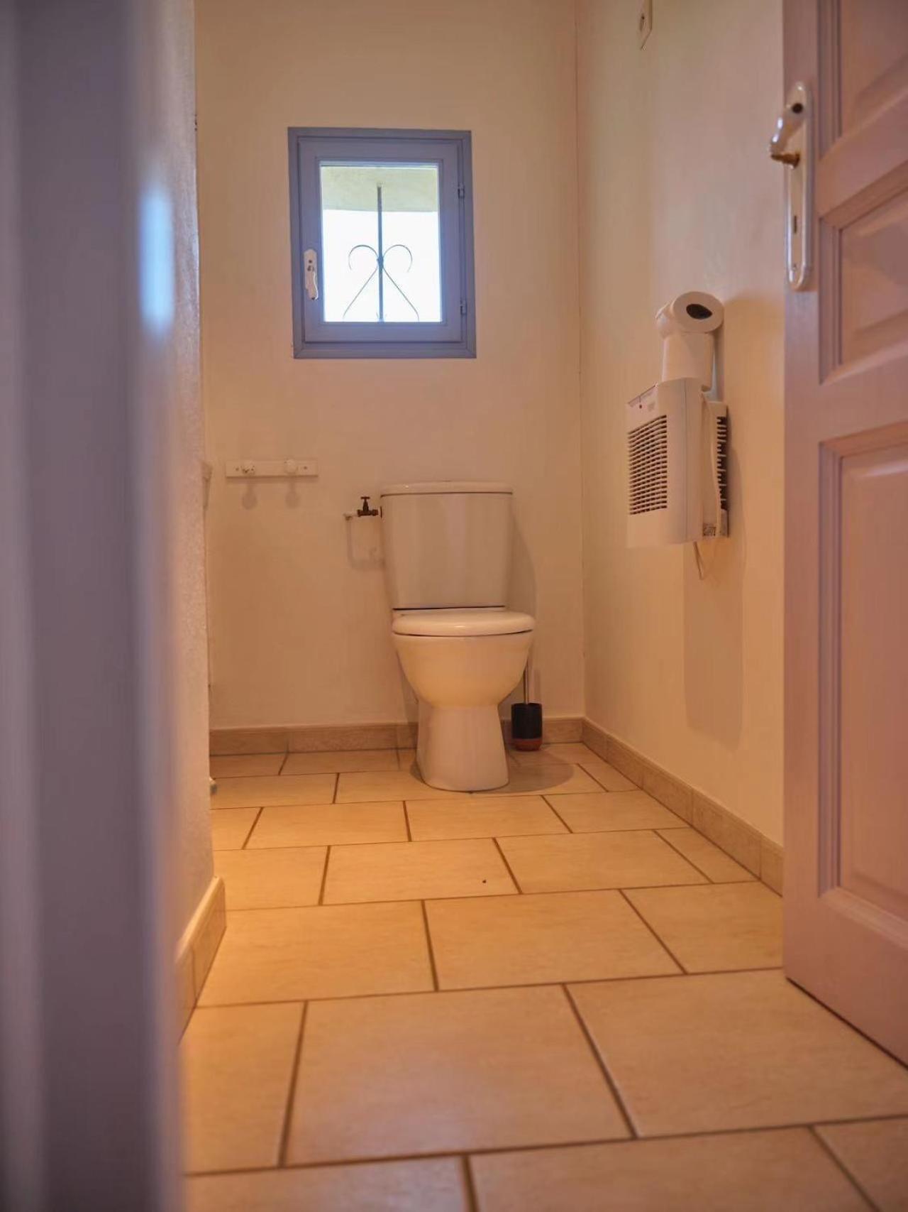 Apartamento Mas de l'Estiou Monteux Exterior foto