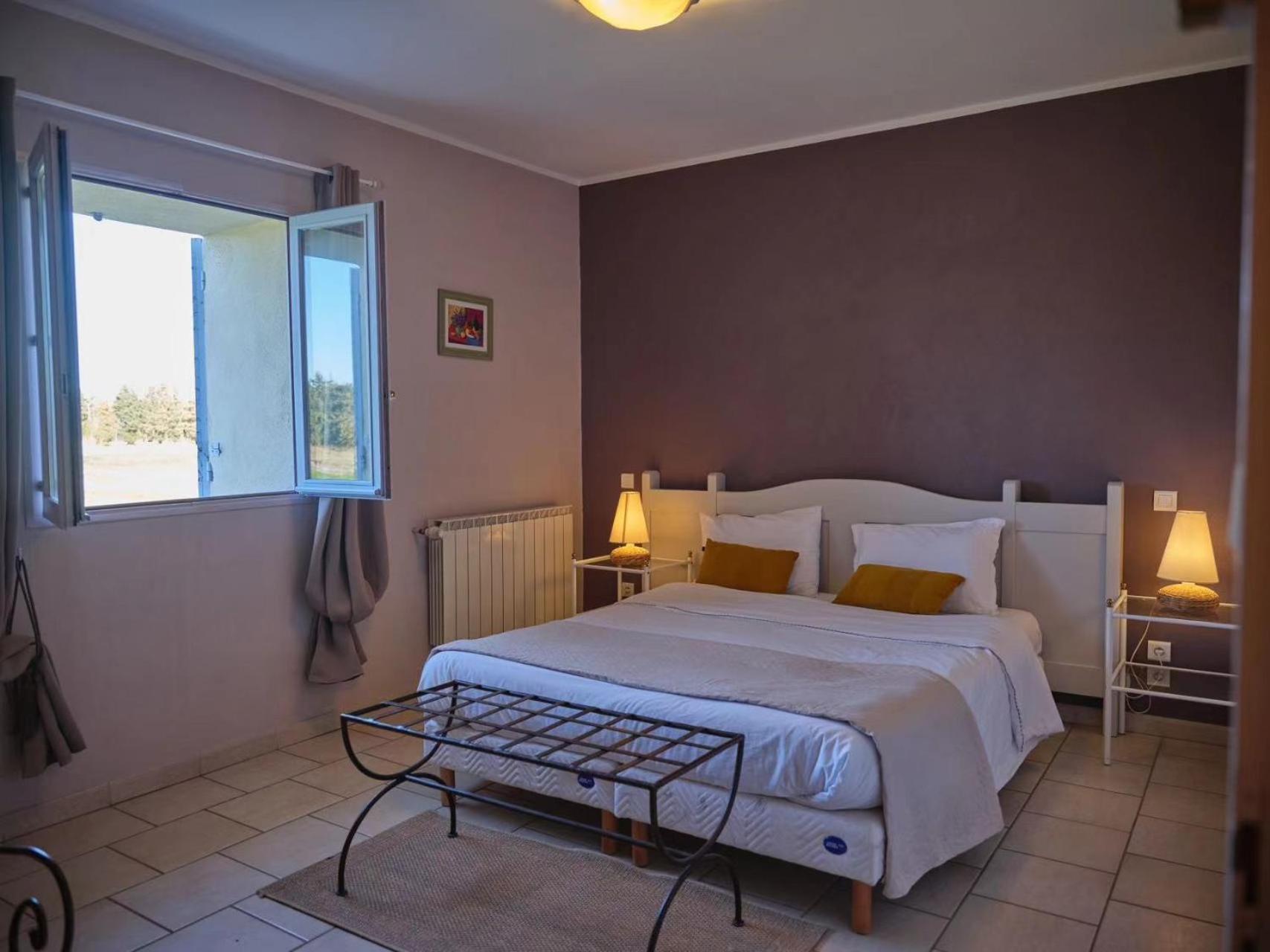 Apartamento Mas de l'Estiou Monteux Exterior foto
